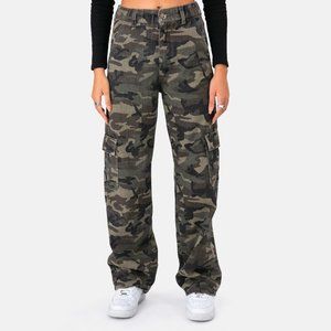 Adika Wyoming Camouflage Cargo Pants, Small
